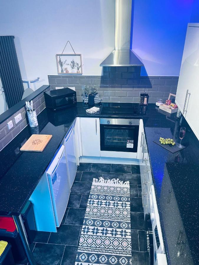 Elegant Studio1 Netflix Bathroom Close To Beach Swansea Exterior foto